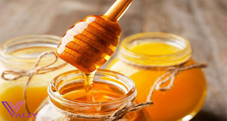 درمان جوش های زیر پوستی با عسل