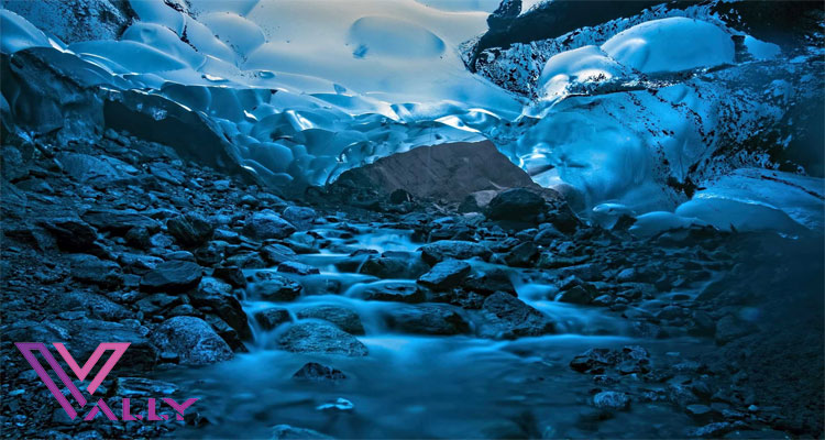 غارهای یخی مندنهال در فهرست جاهای دیدنی آمریکا